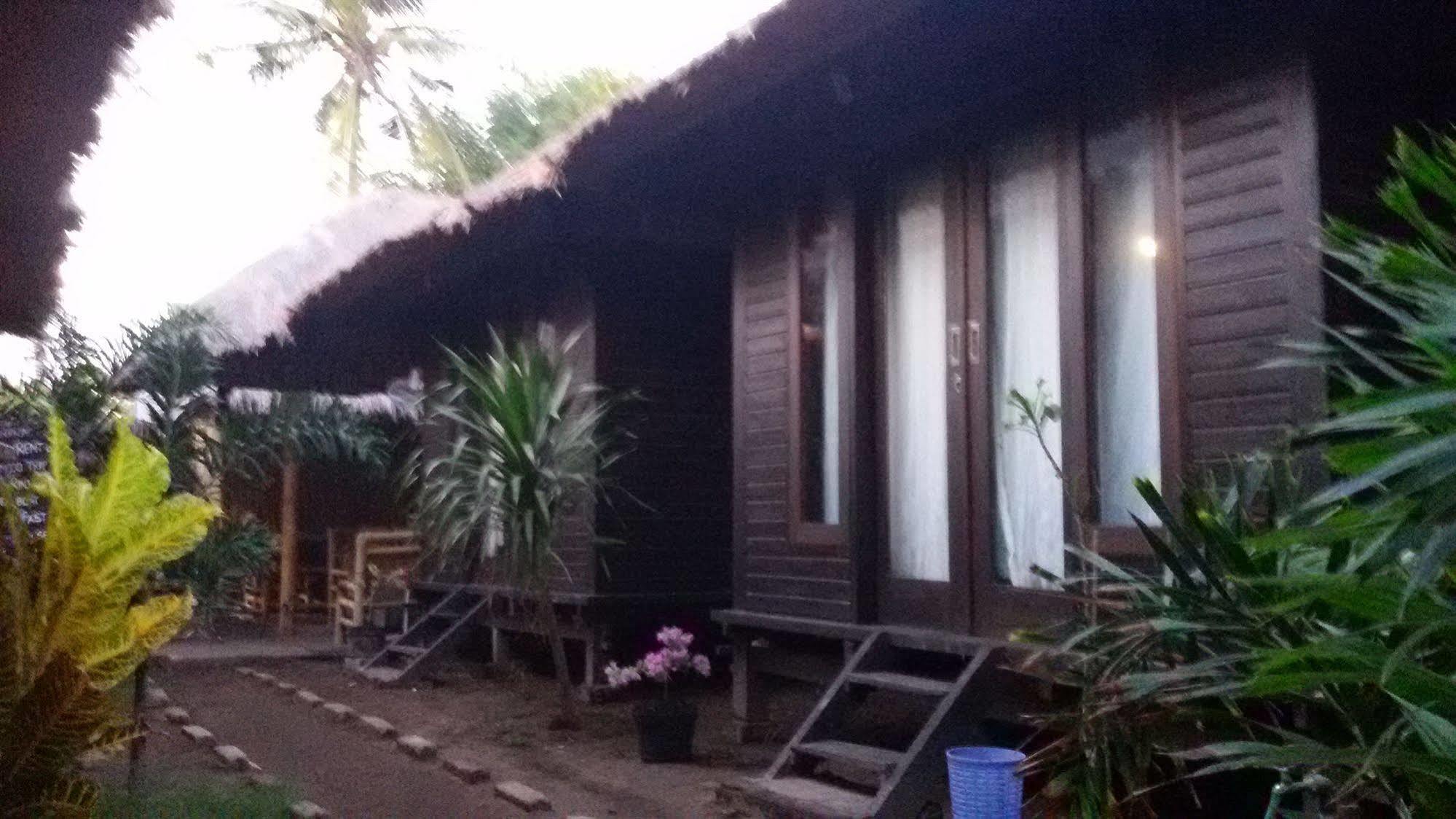 Mosaix Gili Bungalows Gili Trawangan Buitenkant foto