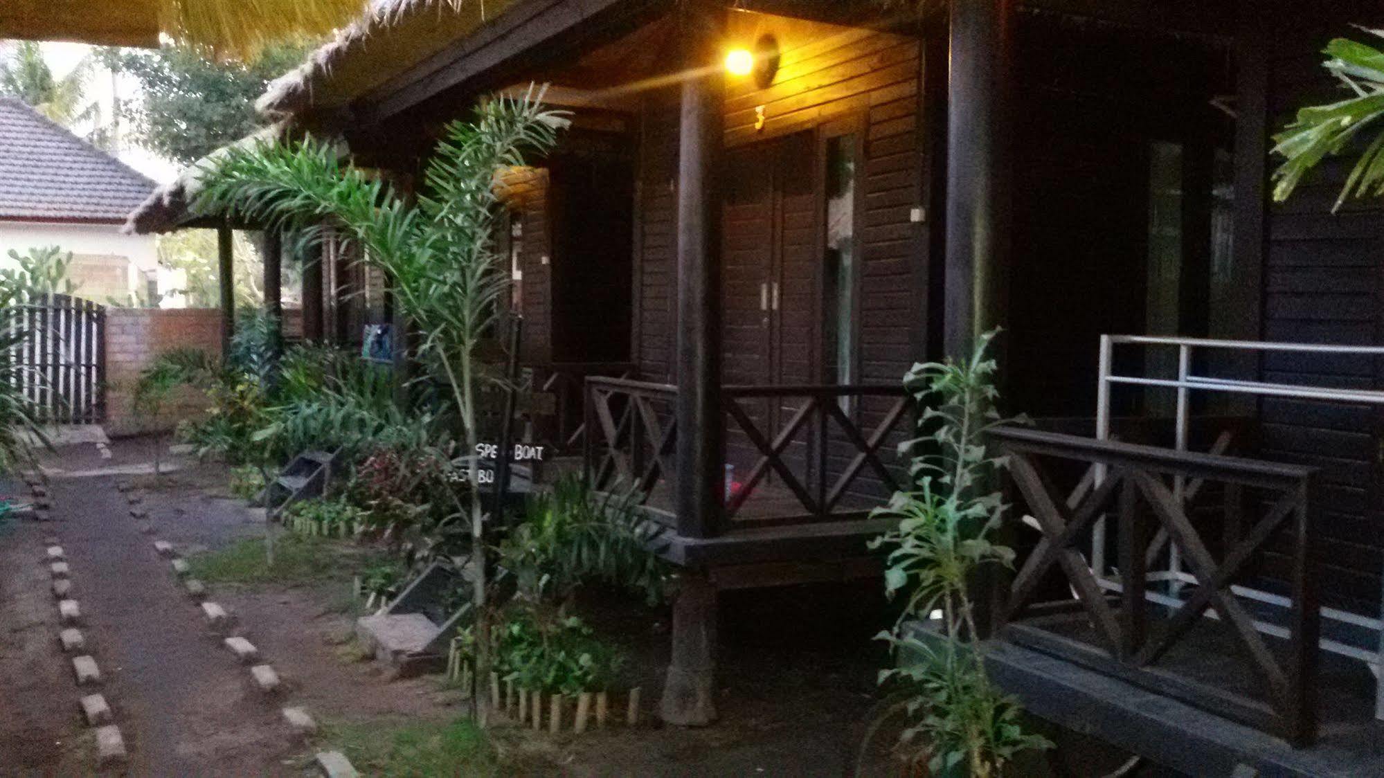Mosaix Gili Bungalows Gili Trawangan Buitenkant foto